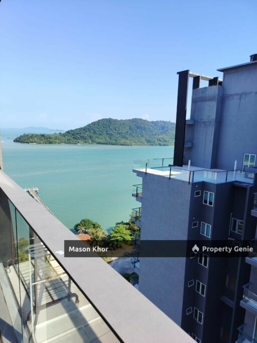 QUAYWEST RESIDENCE SEAVIEW 750sf FULLY FURNISHED BAYAN MUTIARA