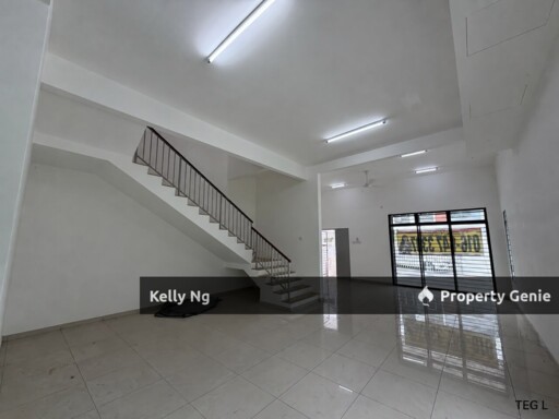 Double Sty Endlot Brand New House At Taman Melati Jenjarom For Rent