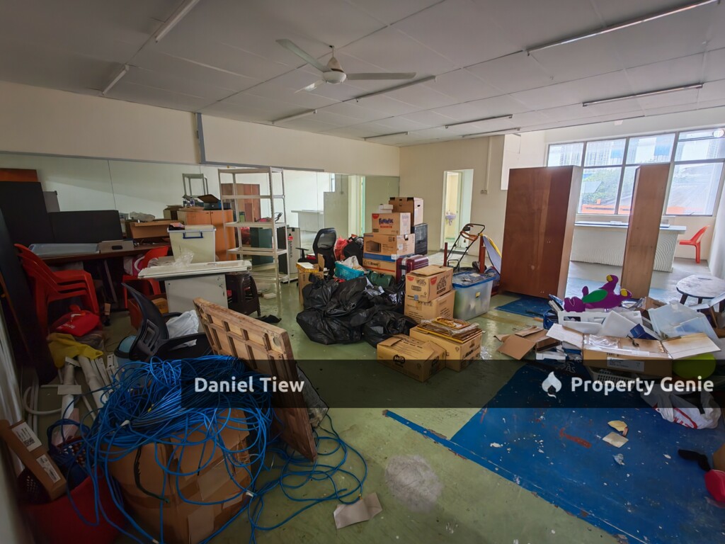 Bandar Menjalara office for rent