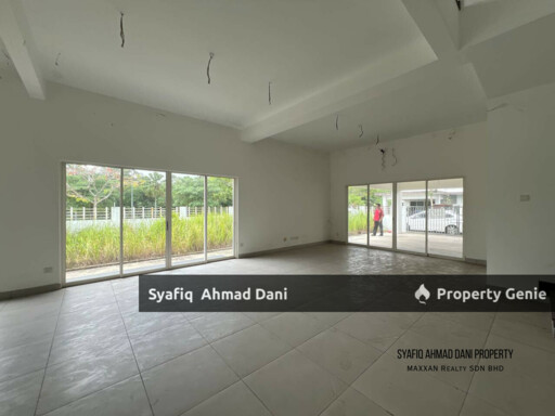FREEHOLD CORNER LOT Double Storey Terrace Laman Azalea, Nilai