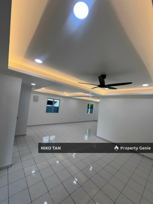 Jalan Sri Putri Double Storey End Lot With Extra Land