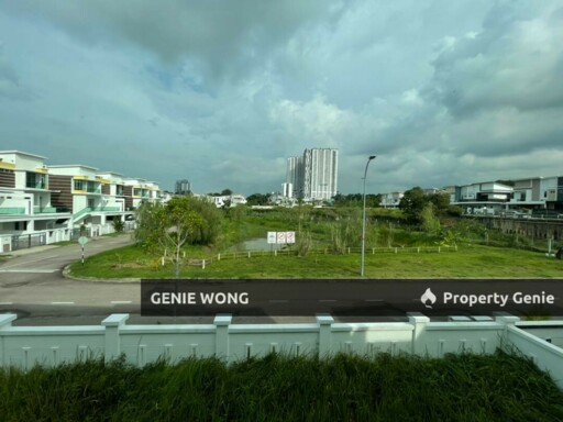 CORNER Kempas Utama Cluster House