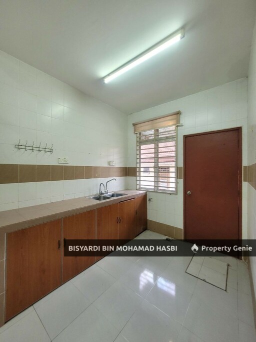 END LOT 2 STOREY TAMAN BUKIT GALENA, SEREMBAN .