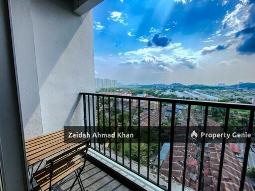 Simfoni 1 Bandar Teknologi Semenyih Near Mydin View City Fully Renovated