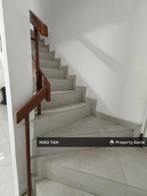 [FULL LOAN]2Storey Jalan Johar Desa Cemerlang, Ulu Tiram For Sale