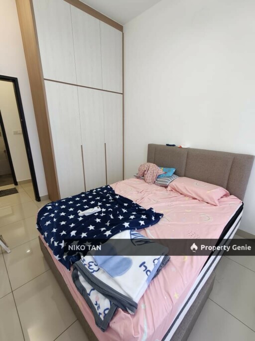 Twin Tower Residence With Fully Furnished For Rent