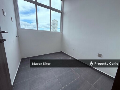 CODRINGTON RESIDENCE CONDO MIDDLE FLOOR 1512sf ORIGINAL UNIT GEORGETOWN
