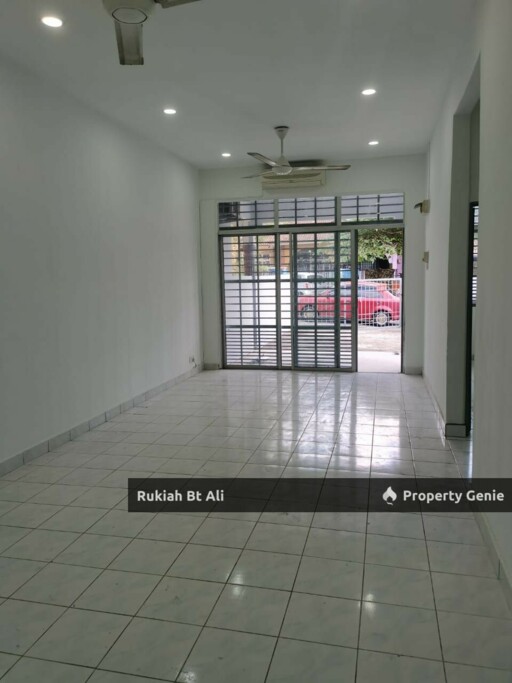 SIngle Storey Taman Kerisi near Seremban 2