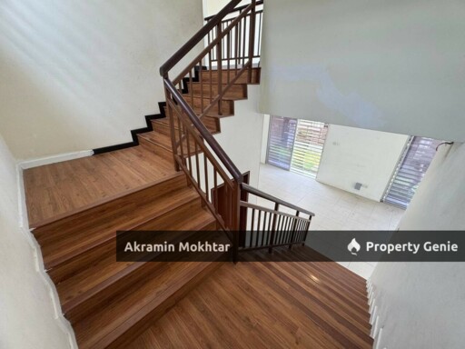 Freehold & Terpaling Murah | Double Storey Semi D Anjung Suasana Bandar Seri Putra Bangi