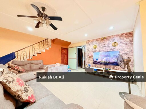 Freehold Corner Lot Terraced Home In Seremban 2Storey, 2600 Sqft
