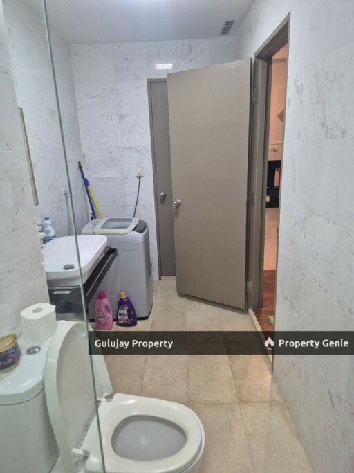 Seaview Studio Room Unit At Silverscape Service Condominium For Sales