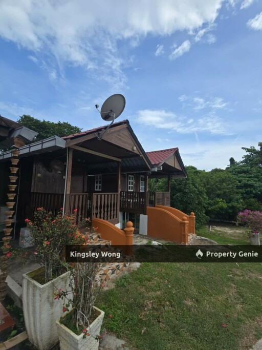 Lawin Kuala Kangsar Freehold Agricultural Land Existing Chalet