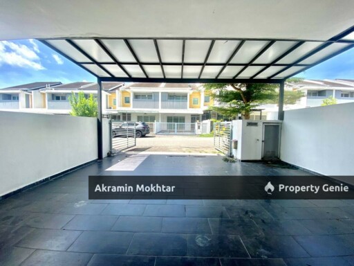 FREEHOLD & RENOVATED | Double Storey Terrace@Nadayu 92, Kajang