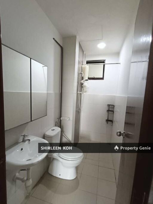 Male Room at Jentayu Residency @ Tampoi JB