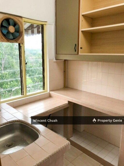 (Corner Lot) Flat Wangsa Maju Seksyen 2