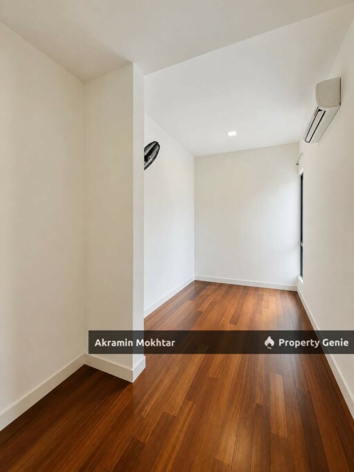 Freehold, Facing Open & Partially Furnished | 2 Storey SemiD Beethoven, Symphony Hills Cyberjay