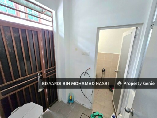 End Lot Partially Furnished Double Storey Desa Mayang Sari, Nilai