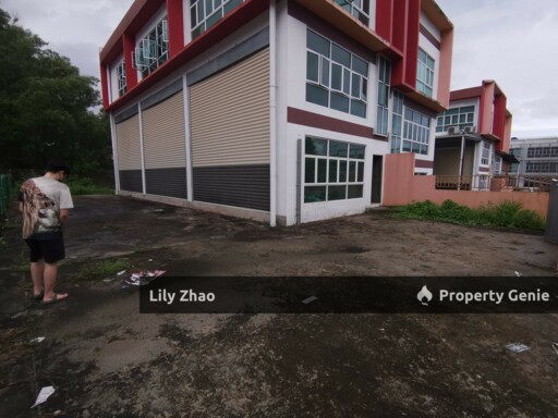 2 Storey Semi Detached Warehouse / Showroom / Office for Sale, 2,400 Sf, Golden Hill, Inanam