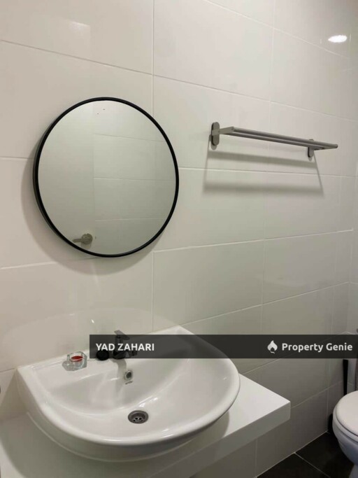Fully Furnished The Parque Residence Next to Recreational Park, Rimbayu