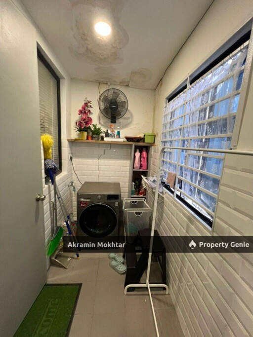 RENOVATED & PARTIALLY FURNISHED | 2 Storey Terrace Taman M Aruna, Saujana Rawang