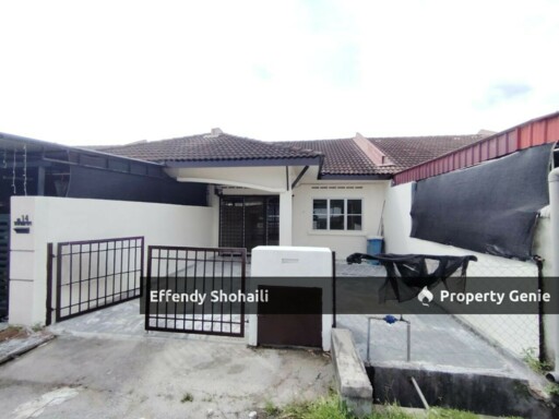 BANDAR MAHKOTA BANTING JALAN SURIA TERRACE