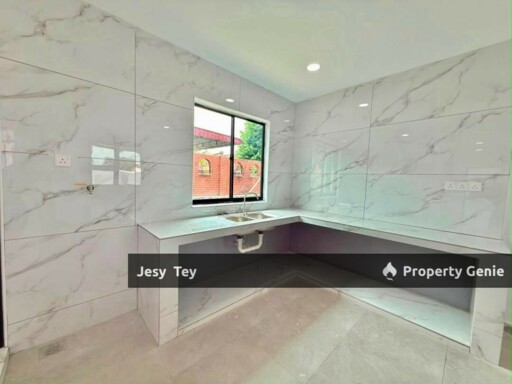Taman Puteri Wangsa Single Storey Corner Lot