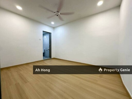 Taman University / Single Storey / Renovated / Freehold / Nearby UTM