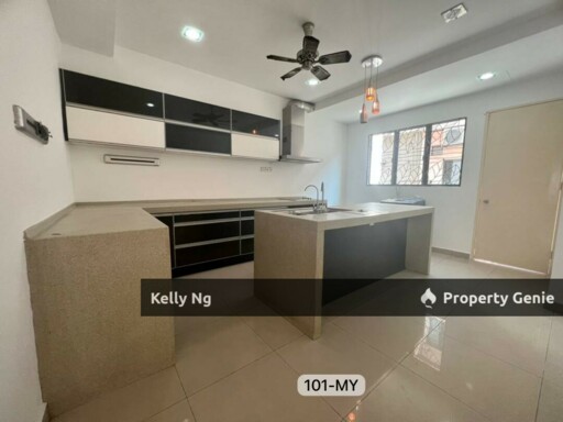 Double Sty Face Open TipTop Condition House At Bukit Tinggi 2 Klang For Sale