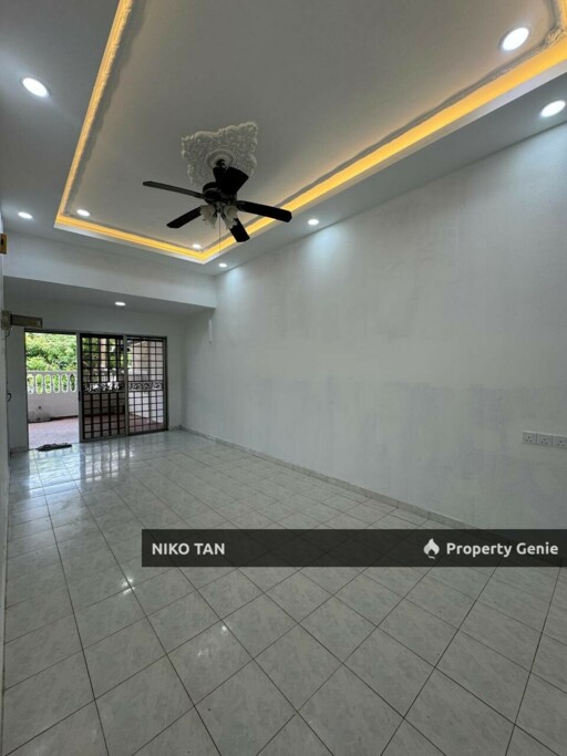 Jalan Santalia Single Storey with Unblock View For Sale