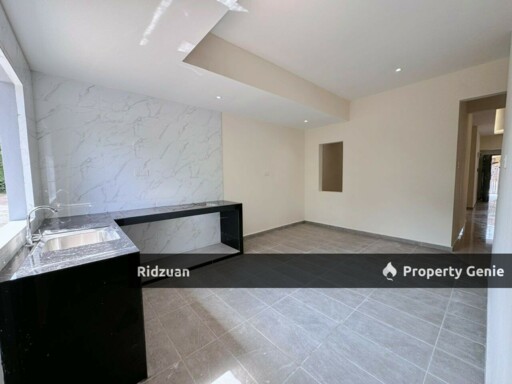 Desa Cemerlang - Single Terrace House