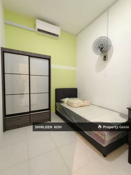 Female Room at Suriamas Suites @ Larkin JB