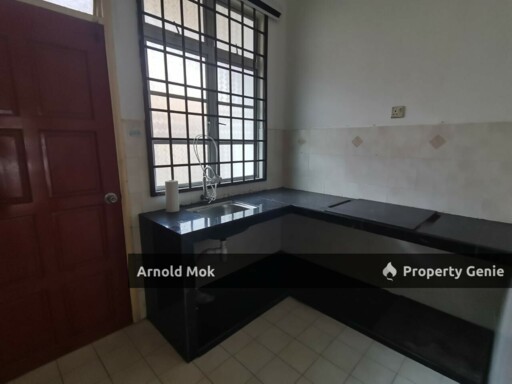 2 Storey Terrace House at Taman Mount Austin for Rent