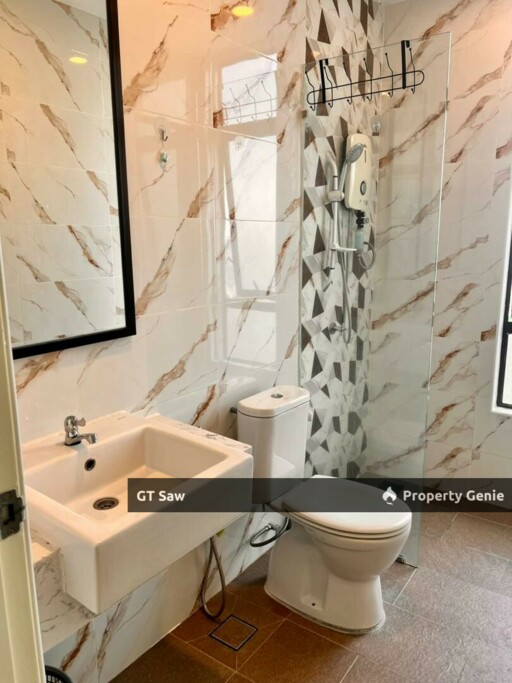 3 Bedroom Newly Renovated Spacious Family Suite Fully Furnish Cheras