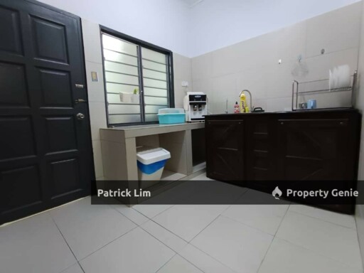 Spacious Single Storey Terrace House 4R 5B For Rent