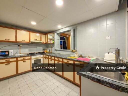 FOR SALE | 1A STONOR CONDOMINIUM