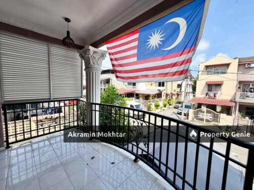 END LOT & FULLY RENOVATED | 3 Storey Terrace Taman Seraya Ampang