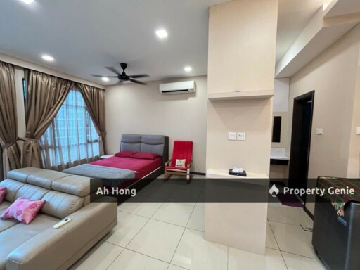Taman Molek / Molek Regency / Studio / Fully Furnished / Renovated