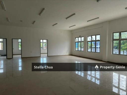 🏭  Factory for Rent @ Desa Plentong