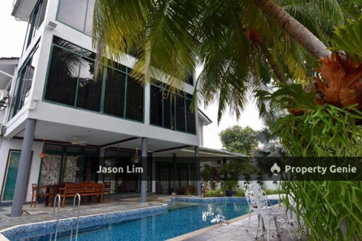 2 Storey Detached House With Swimming Pool