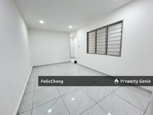 Taman Permata 2 Sty Low Cost,Kluang,Johor Bahru,Renovated,Fully Extend