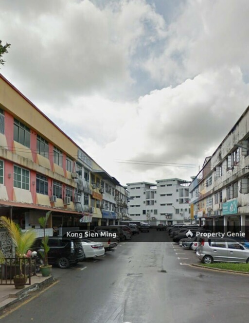 Kuching 3 Storey Shophouse at Padungan