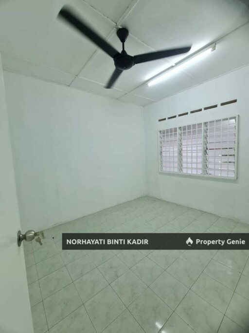 (RENOVATED) SINGLE STOREY TERRACE LORONG SERI MAHKOTA 33, BATU 12, JALAN GAMBANG, KUANTAN