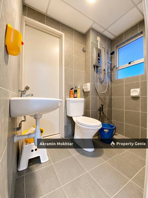 Freehold, Renovated & Fully Furnished | Double Storey Terrace Taman Mutiara Rinching Semenyih