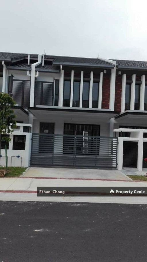 Elmina Valley 2 Terrace House(Facing South) For sale!!