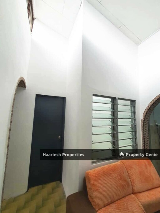 SINGLE STOREY HOUSE FOR RENT  Jalan Landak Maman Taman Abad Johor Bahru.