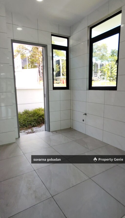 Double Storey SemiD ( Bigger Built-Up & Lot Size) Ipoh Perak