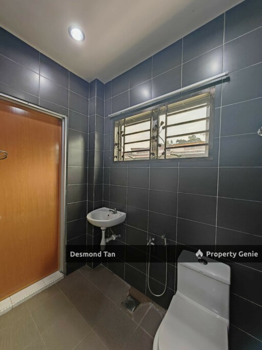 2 Storey Taman Punca Emas, Rasah Jaya, Nuri Indah, Seremban (Facing No House)