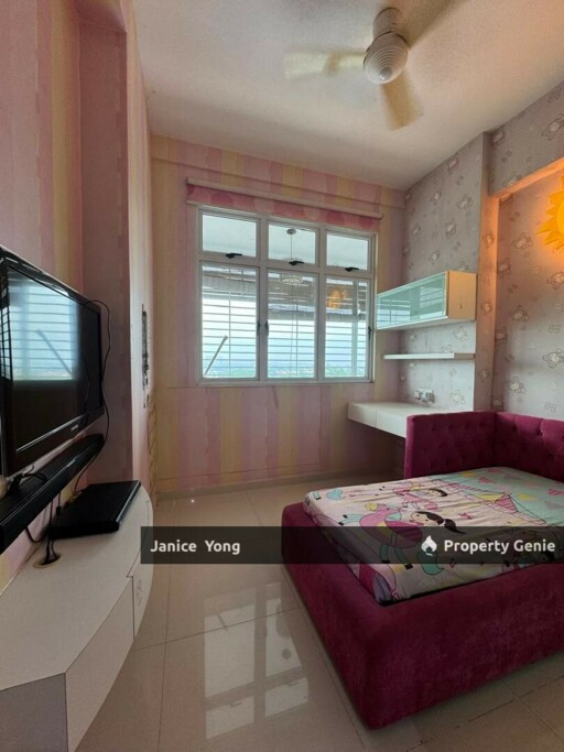 Lagenda Tasek @ Larkin