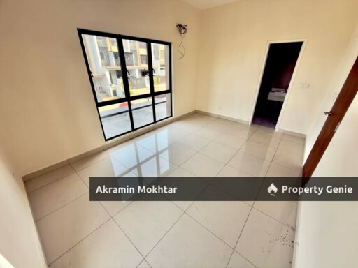 CORNER LOT 3 Storey Terrace Nassim Heights, Taman Ukay Bistari, Ampang Selangor