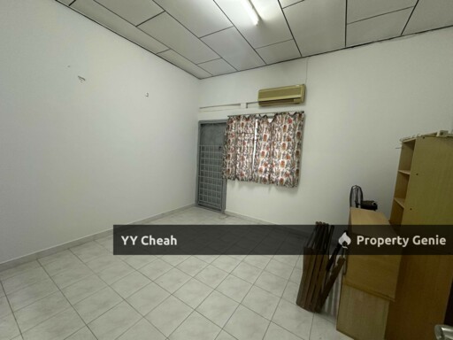 Taman Cempaka 2-storey House For Sale - Good Condition, Concrete Ceiling